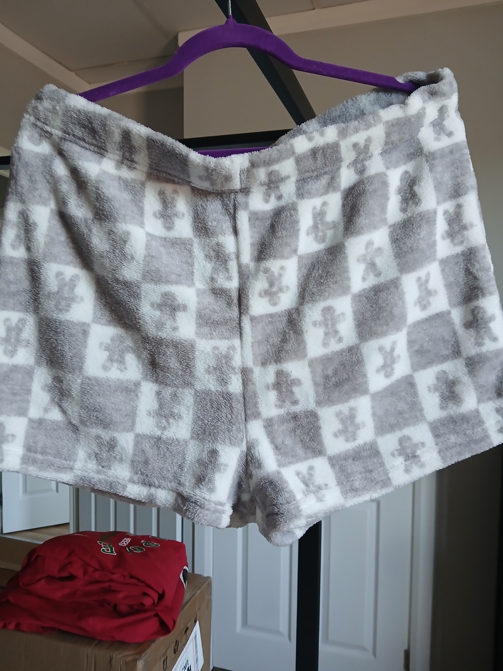 Ardene Plush Throw Blanket in Gray, White and Purple